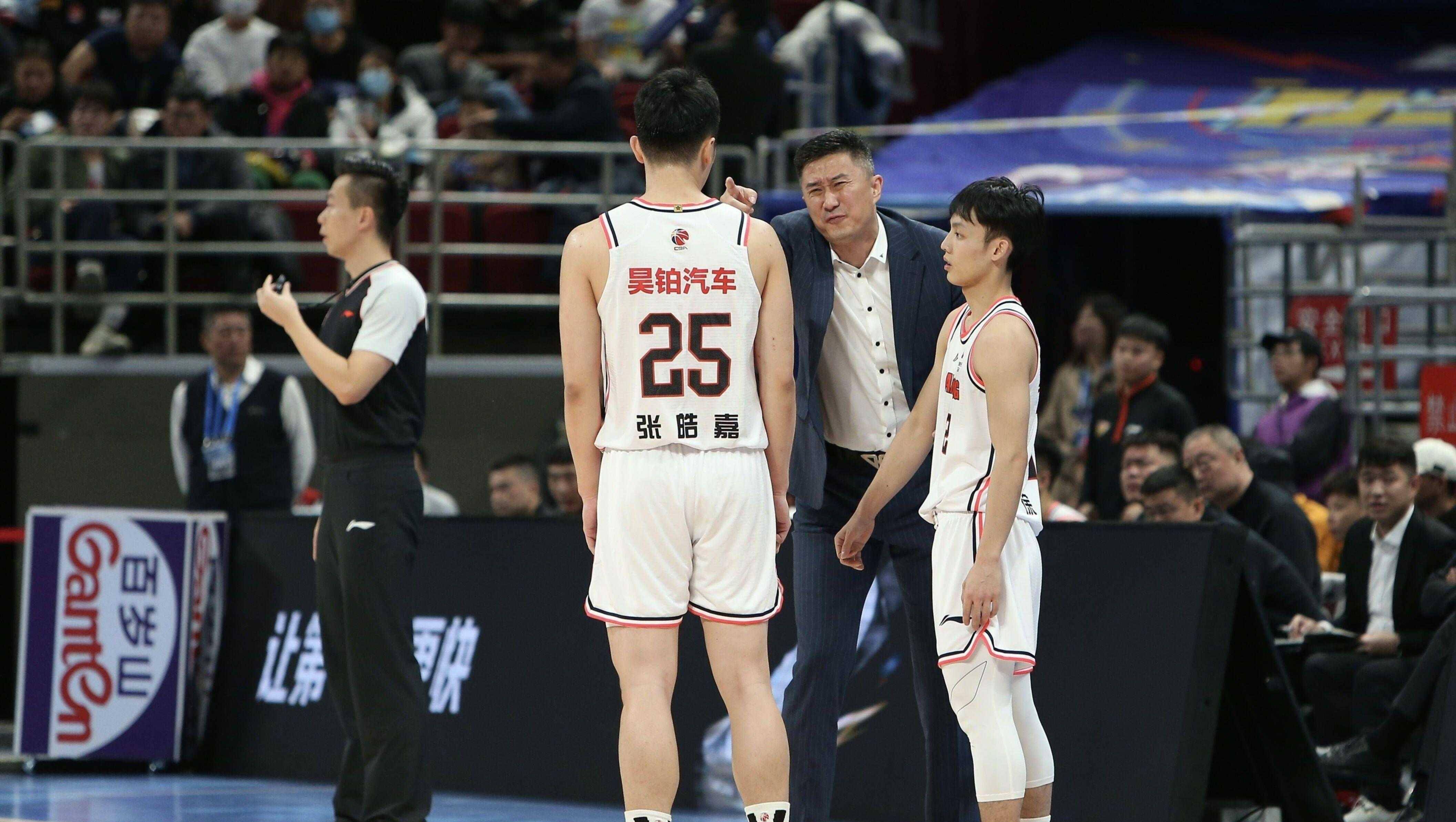 包含杜锋：球队状态回暖，信心十足冲击季后赛的词条