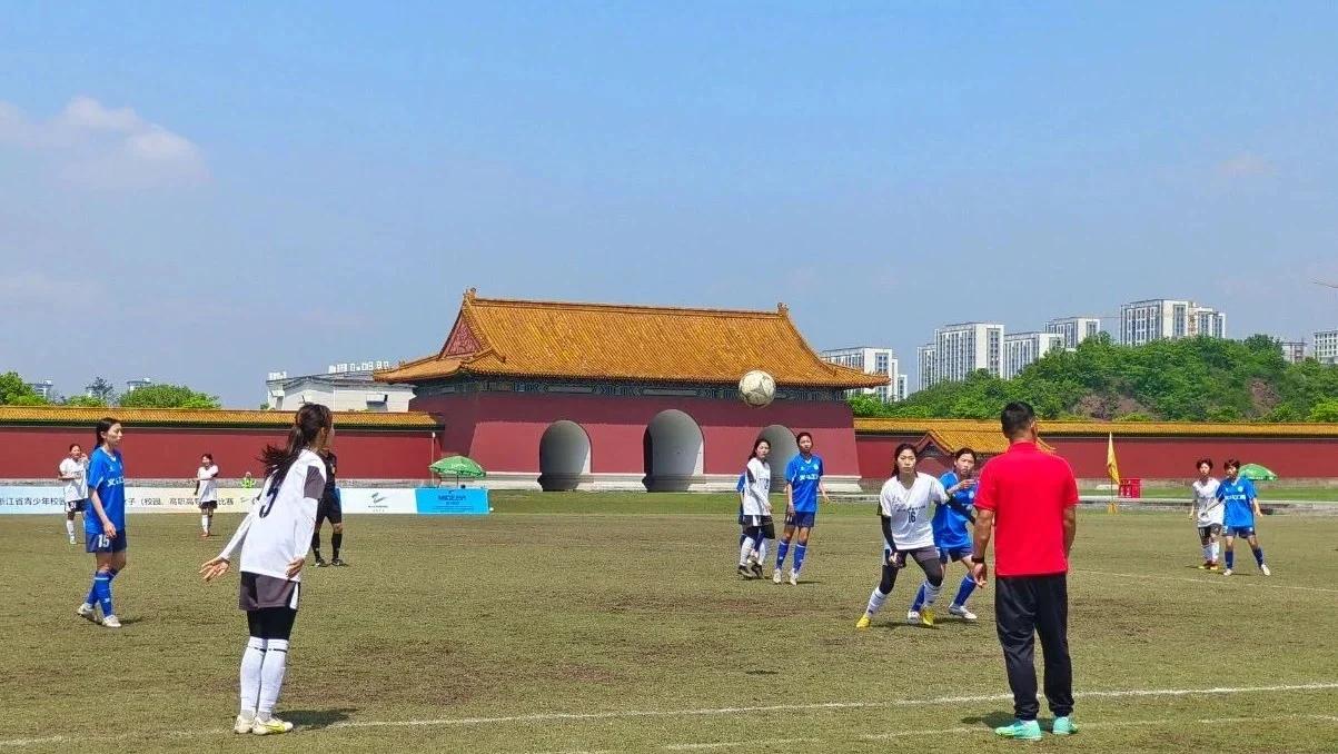 青岛女足蝉联青少年锦标赛冠军