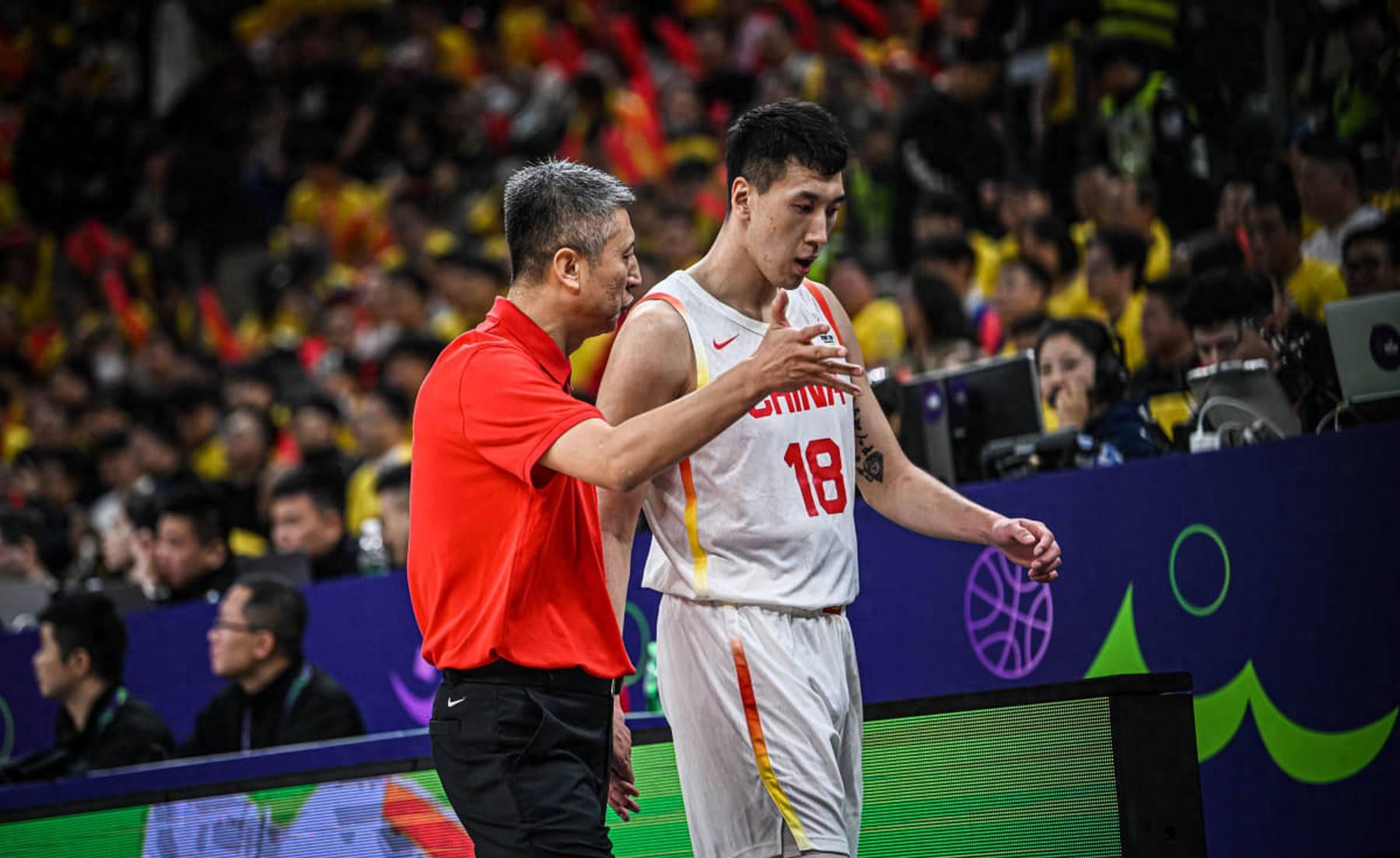 郭士强：新中国男篮伤病较多内线轮转困难的简单介绍